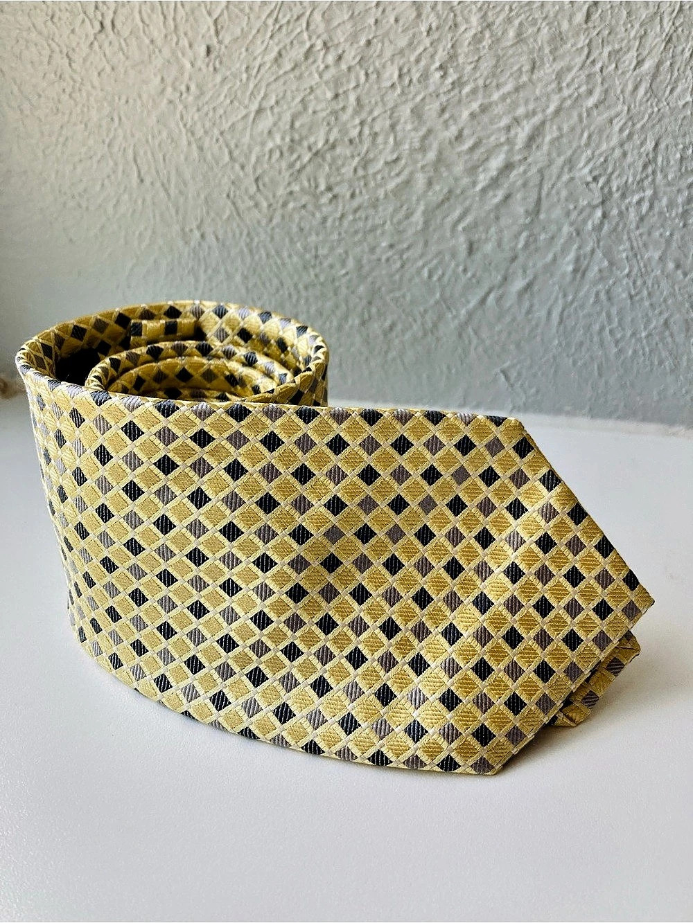 Donald J. Trump Signature Collection Yellow Gold Geometric Silk Tie